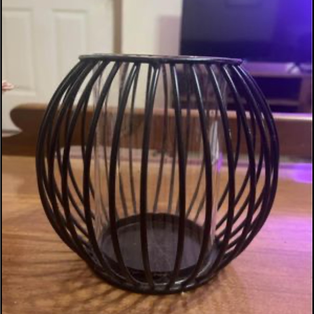 Candle holder